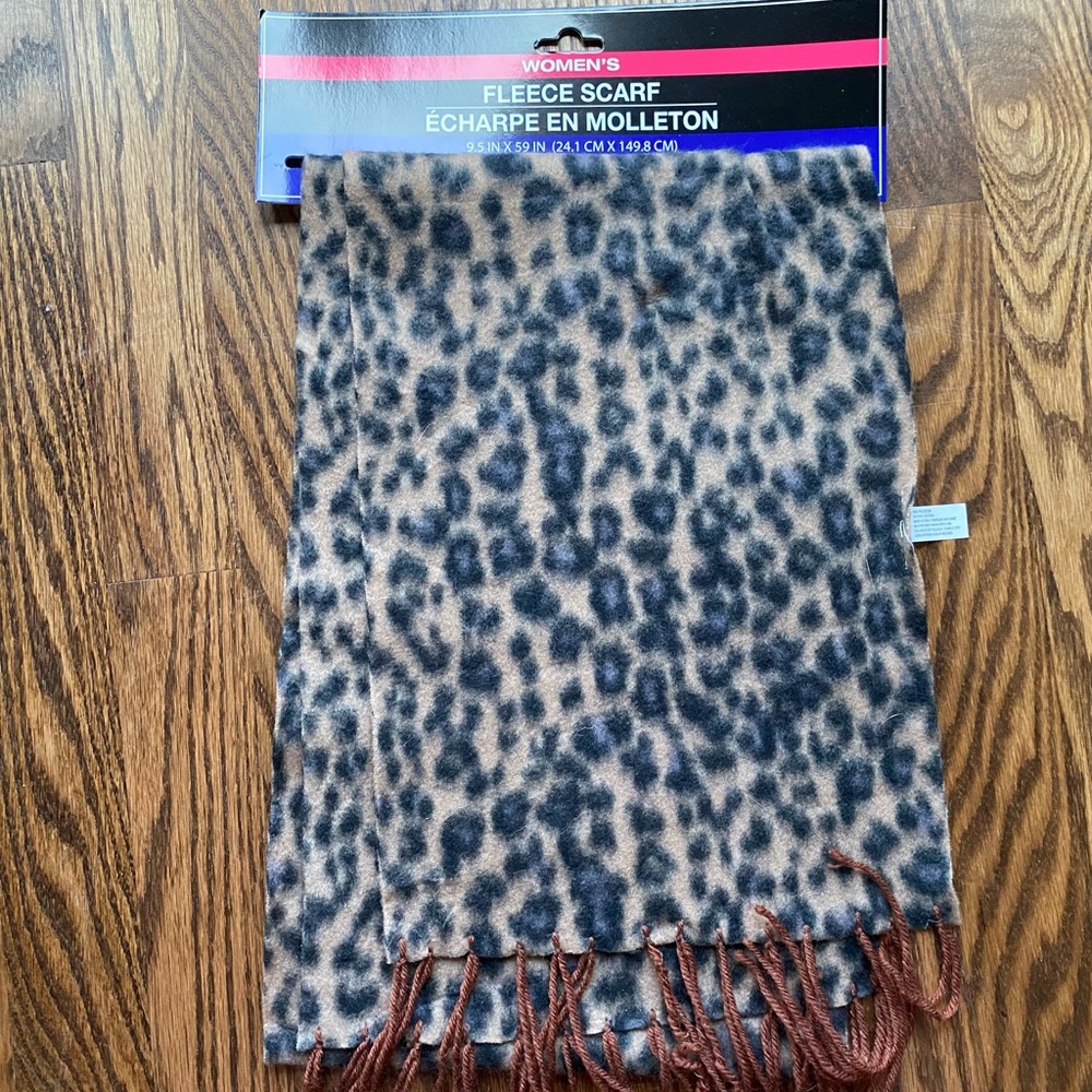 Fleece Cheetah Print Scarf